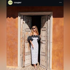Gul Hurgel x Couper
Tina Dress

Stylish Black and White Polka Dot Dress